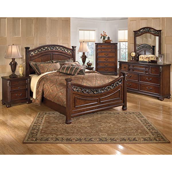 Signature Design by Ashley Leahlyn Traditional 2 Drawer Nightstand, Warm Brown, 25