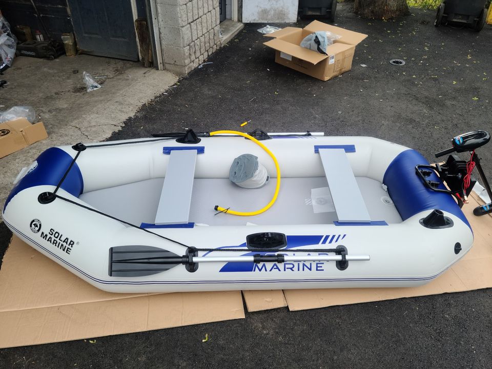 2024 New in box Inflatable Solar Marine Fishing Boat with Motor high pressure rigid boat