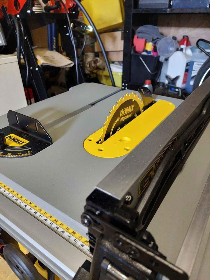 Sega da banco Dewalt DWE7485 GB 240 V