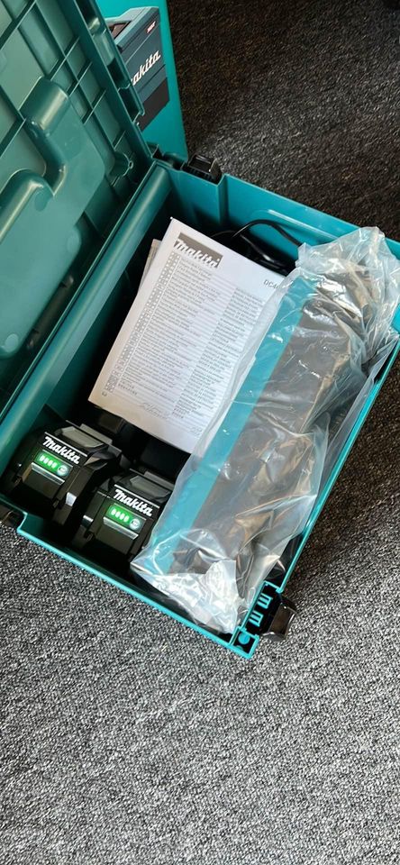 Makita Microwave 40v XGT