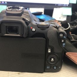 EOS REBEL SL3 Digital SLR Camera with EF-S 18-55mm Lens kit, Built-in Wi-Fi