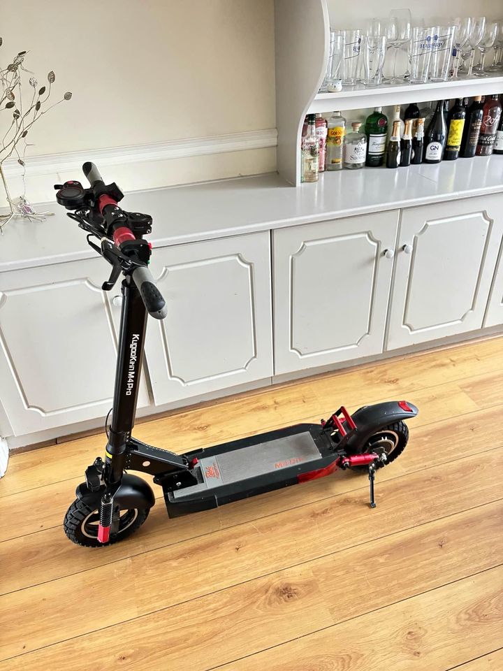 Kugoo Kirin M4 Pro Electric ScooterE-Sccoter (18Ah)