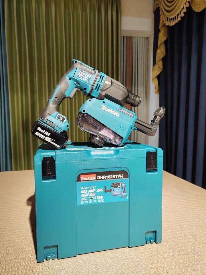 Makita XRH12Z 18V LXT 1116 AVT Rotary Hammer, Tool Oly