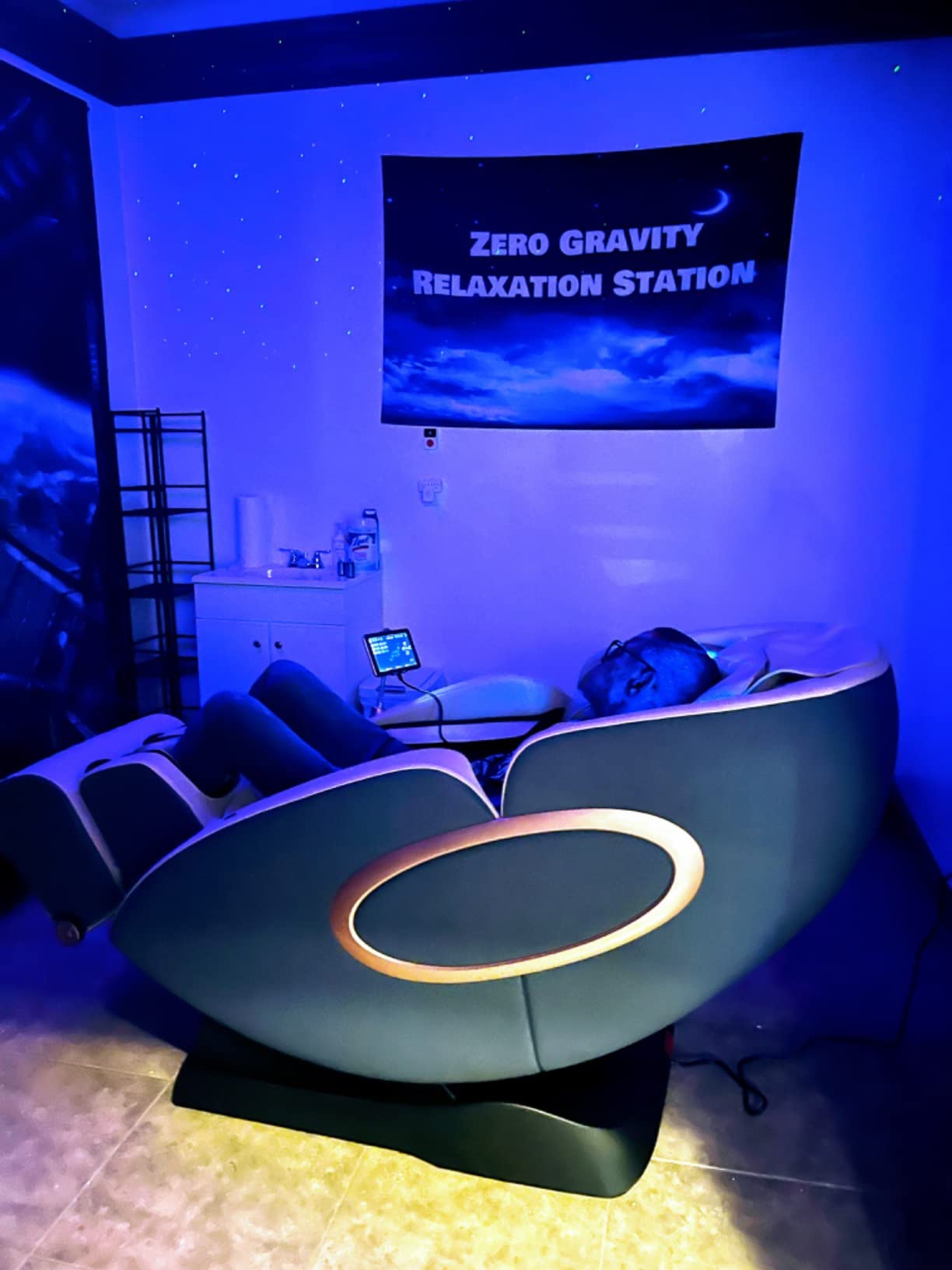 【Furniture】Massage Chair, APP Controlled 4D Massage Chairs, SL-Track Full Body Shiatsu Massage Chair Recliner
