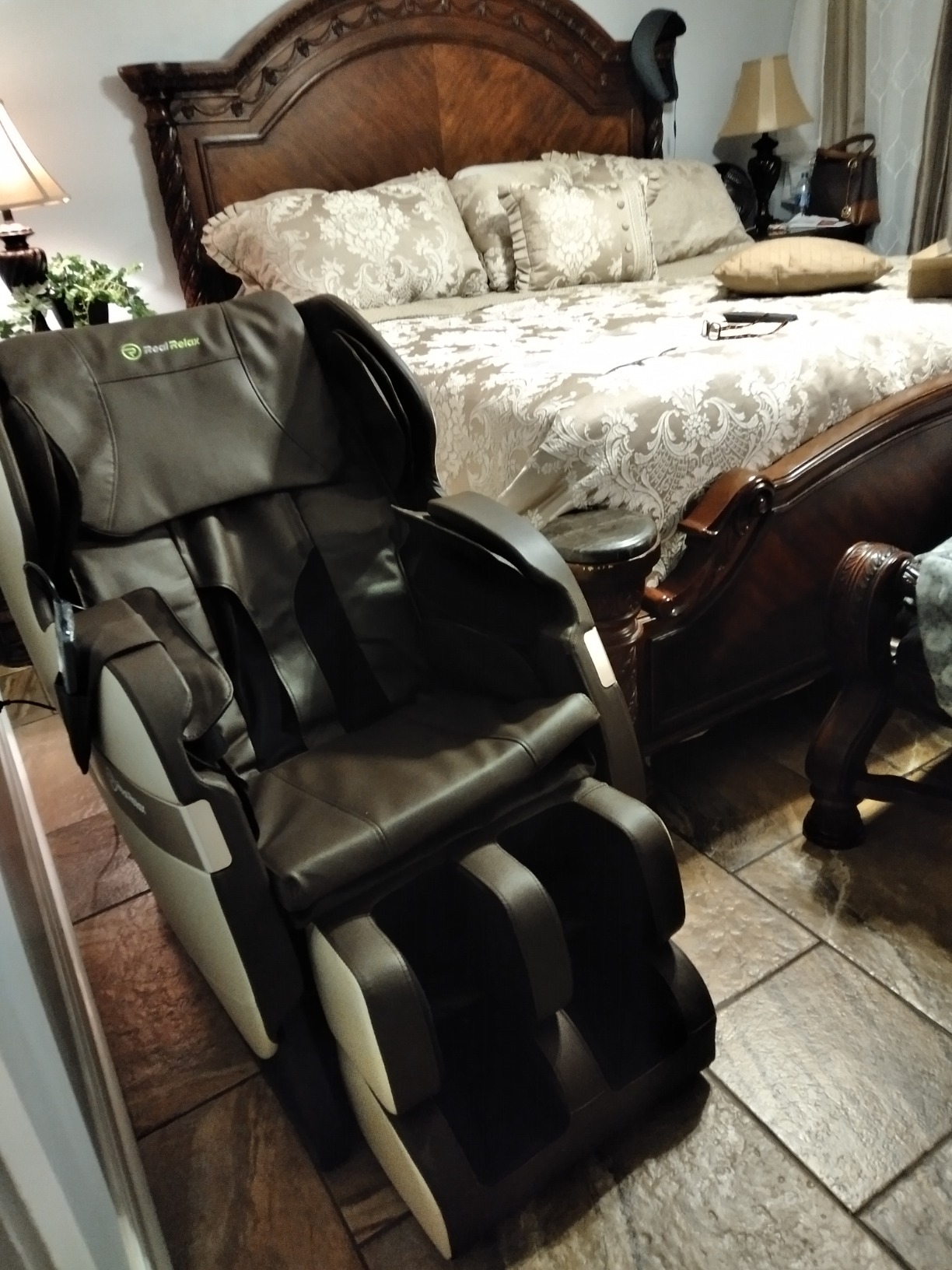【Furniture】Real Relax 2022 Massage Chair of Dual-core S Track, Recliner of Full Body Massage Zero Gravity