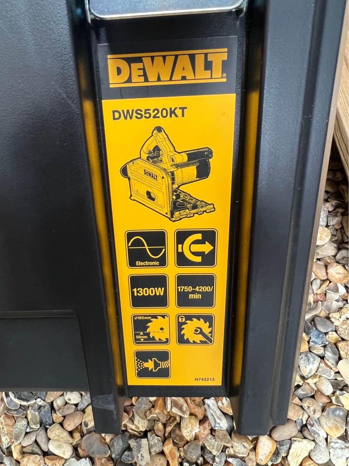 DEWALT DWS520KT PLUNGE SAW SET