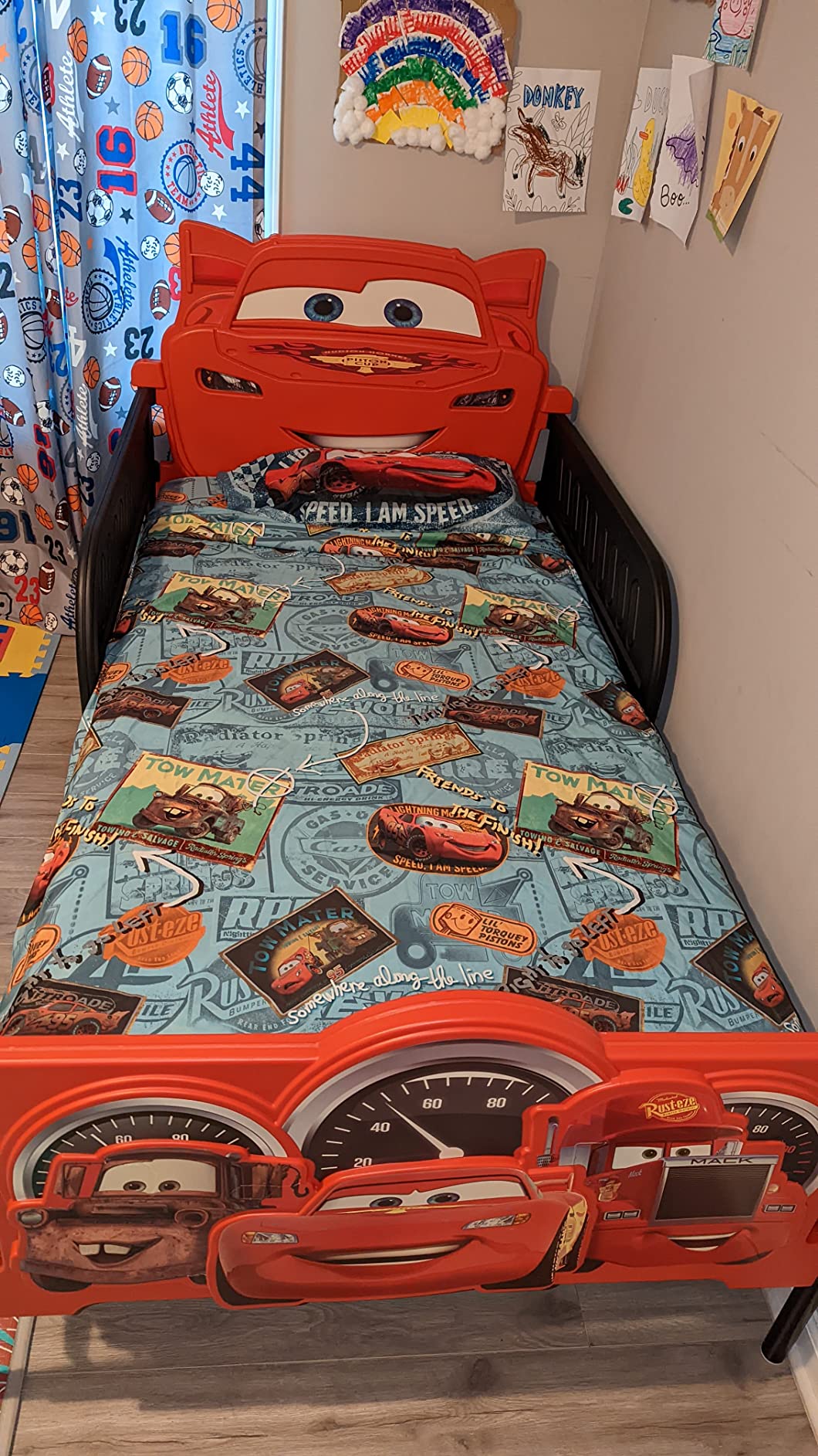 【Furniture】Marvel Spider-Man Plastic 3D-Footboard Twin Bed by Delta Children