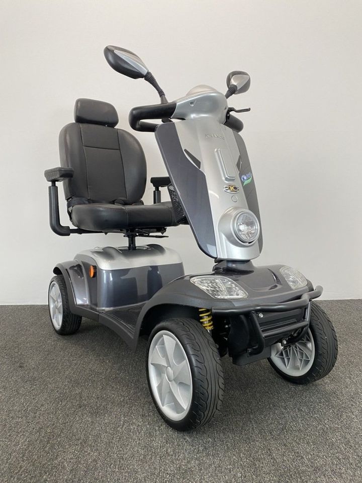 KYMCO MAXI XLS 8MPH MOBILITY SCOOTER.HEAVY DUTY MOBILITY SCOOTER