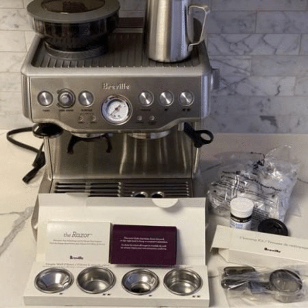 Breville BES870XL Barista Express Espresso Machine
