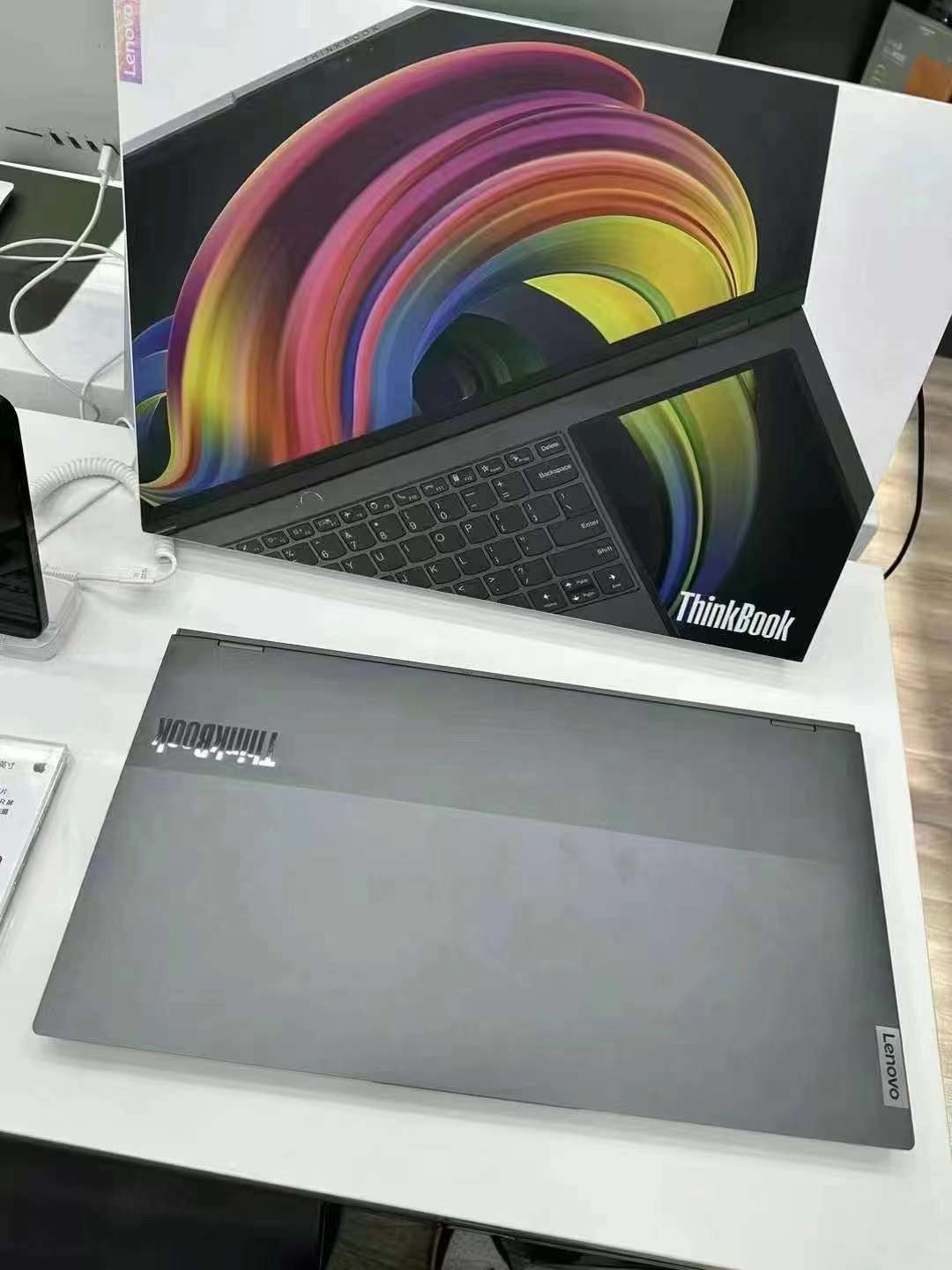 performance gaming notebook ThinkBooK Plus 17-inch touch dual screen i7 processor 16G running 512G solid state 3K high-definition screen 120Hz refresh rate fingerprint unlocking