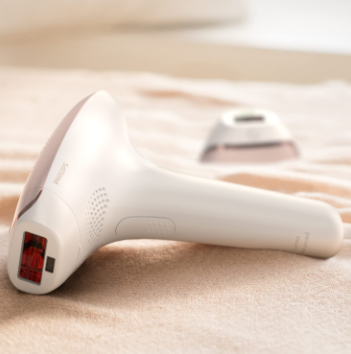 Philips Lumea Prestige IPL – Hair Removal Device+ Satin Compact Pen Trimmer (Model BRI94900)