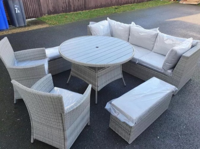 9 seater luxury set of garden furniture in grey rattan