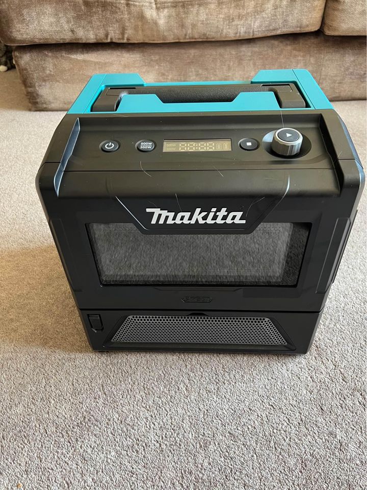 Makita Microwave 40v XGT