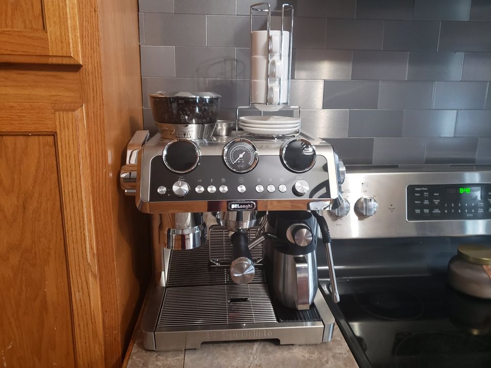 De'Longhi EC9665M La Specialista Maestro Espresso Machine