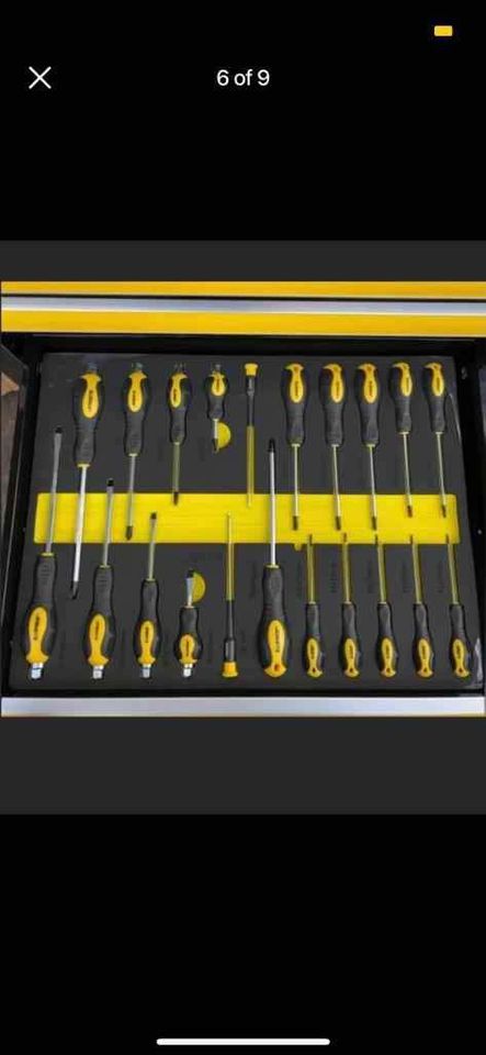 Toolbox seven drawers six full of tools all drawers lockable and comes on wheels Free Delivery